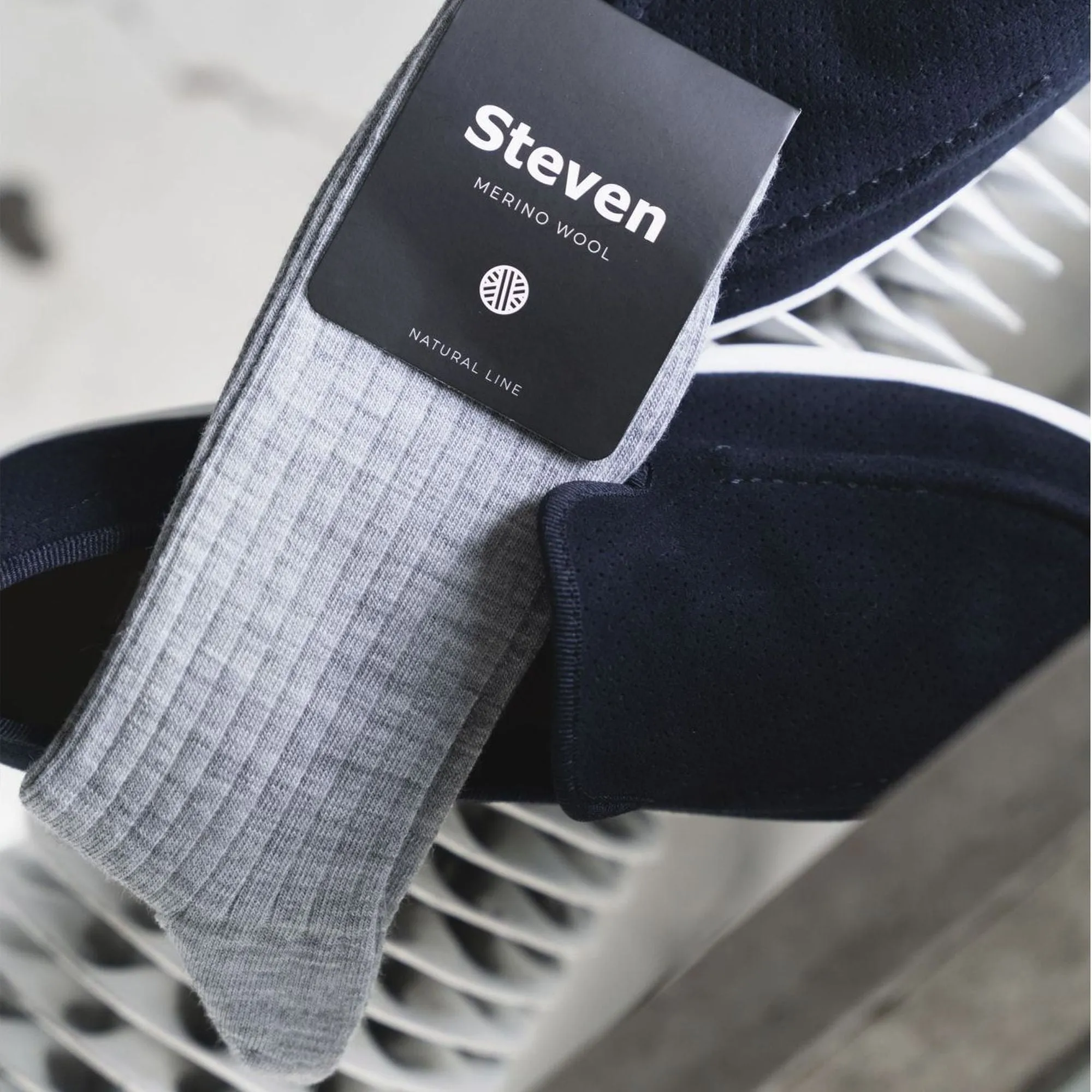 1 Pack Mens Non Elastic Merino Wool Socks