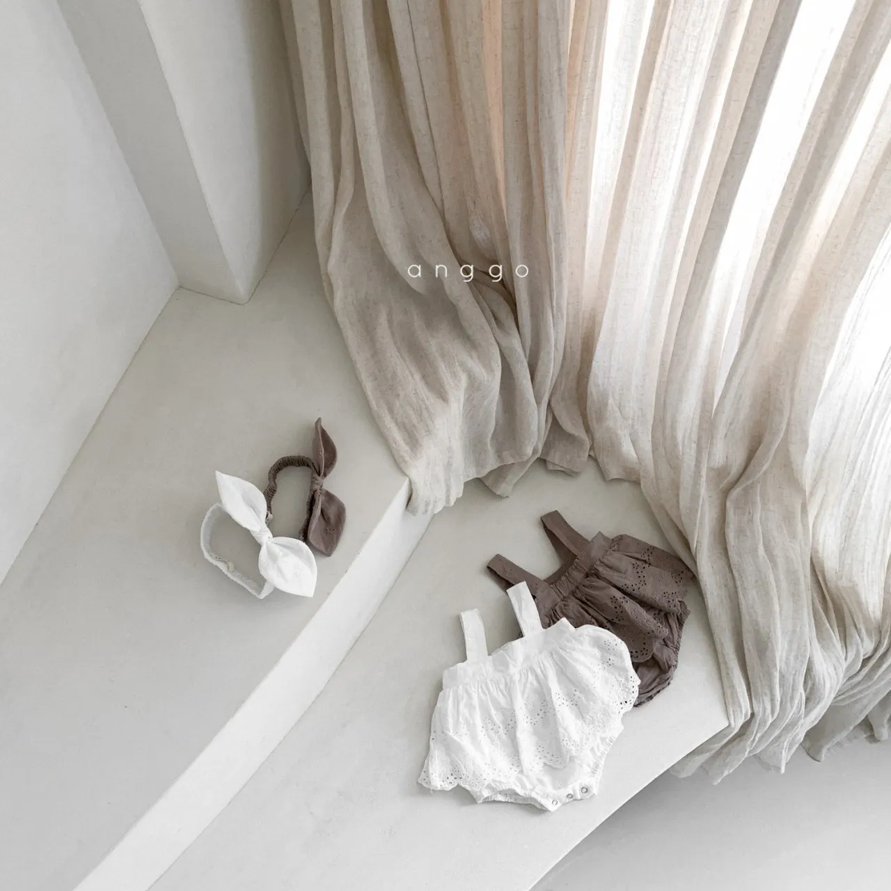Anggo Mary Headband (2 colour options)