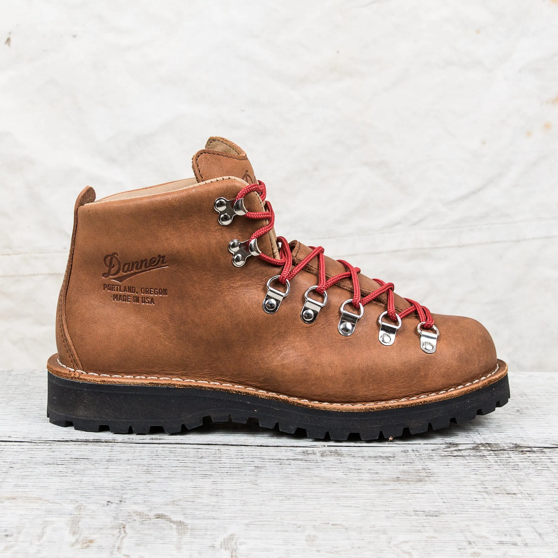 Danner Boots Mountain Light Cascade Clovis