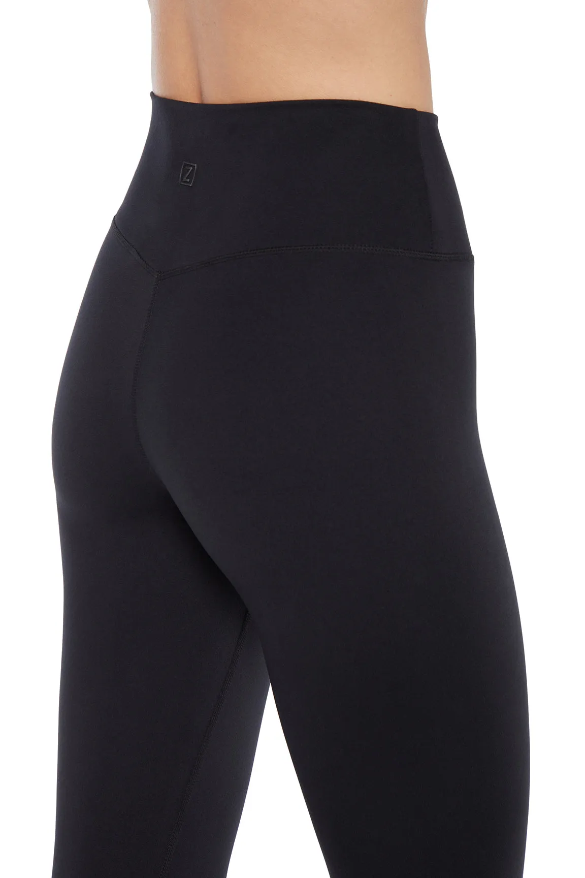 Easy Kai 22" Capri (Black)