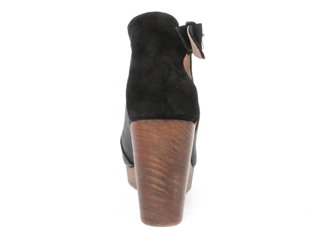 FREE PEOPLE AMBER ORCHARD LEATHER CLOGS