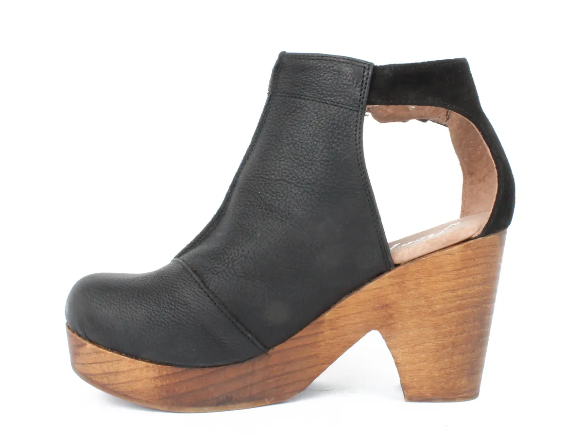 FREE PEOPLE AMBER ORCHARD LEATHER CLOGS