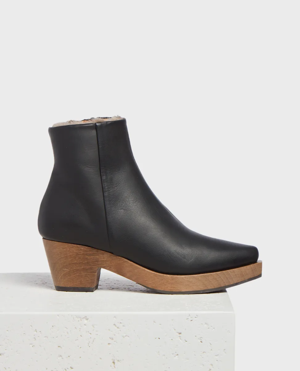 Keep Shearling Clog
