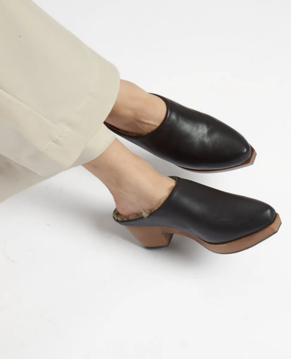 Kera Shearling Clog