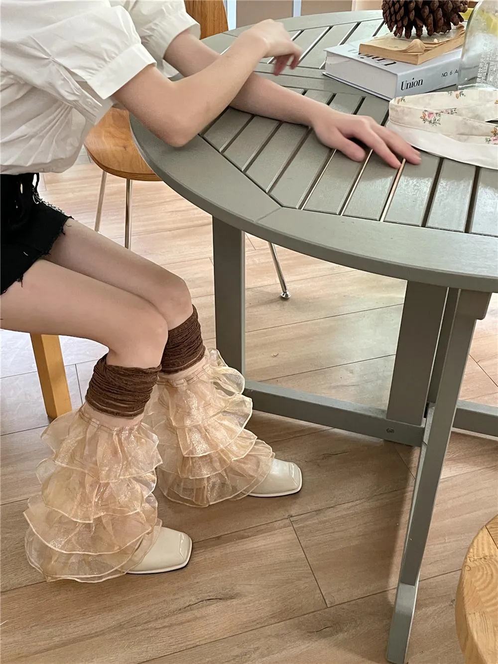 Mary Lace Paneled Leg Cover Sweet Pleated Multi-Layer Leg Covers