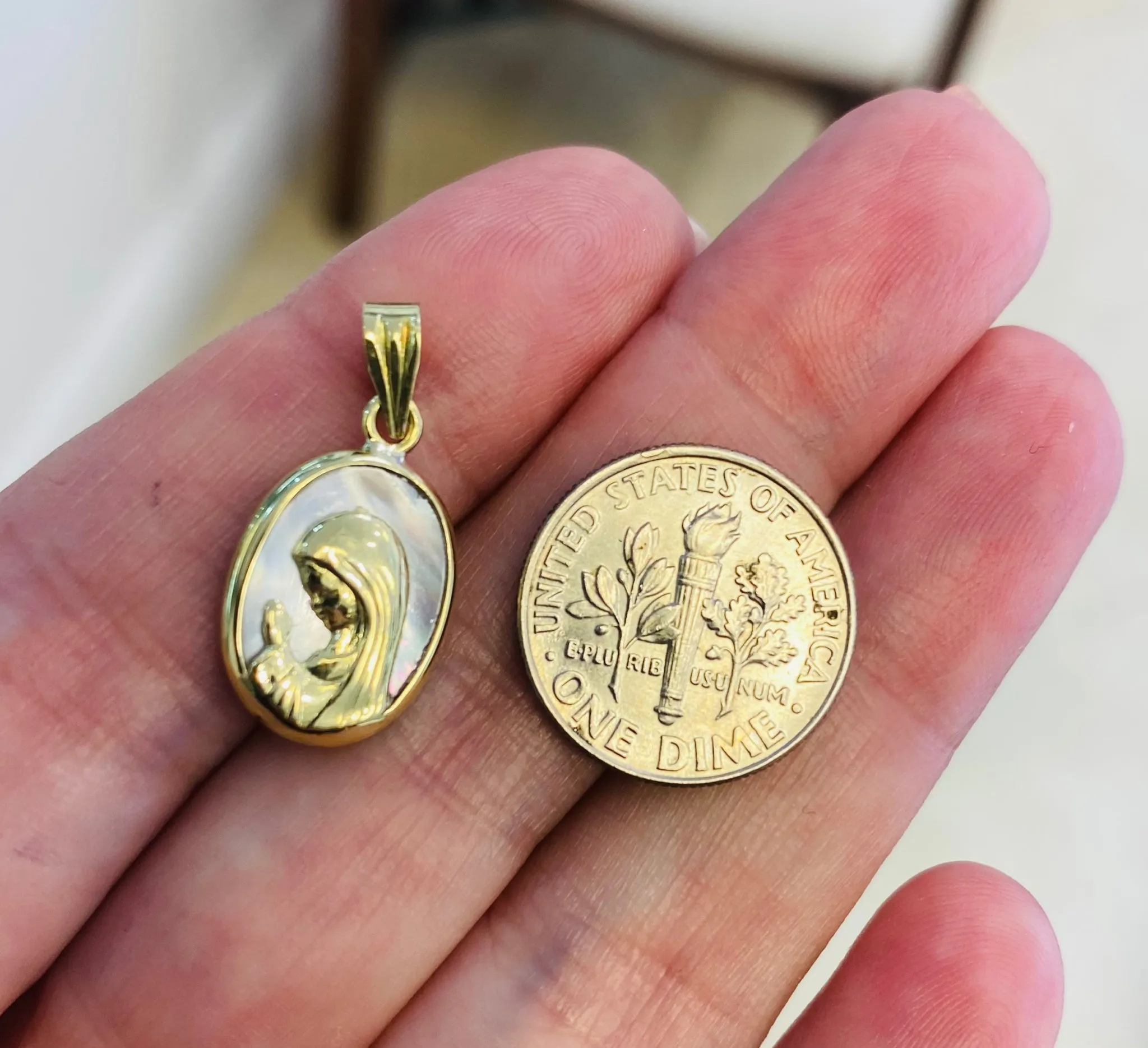 Oval Mother of Pearl with Gold Praying Virgin Mary Medal