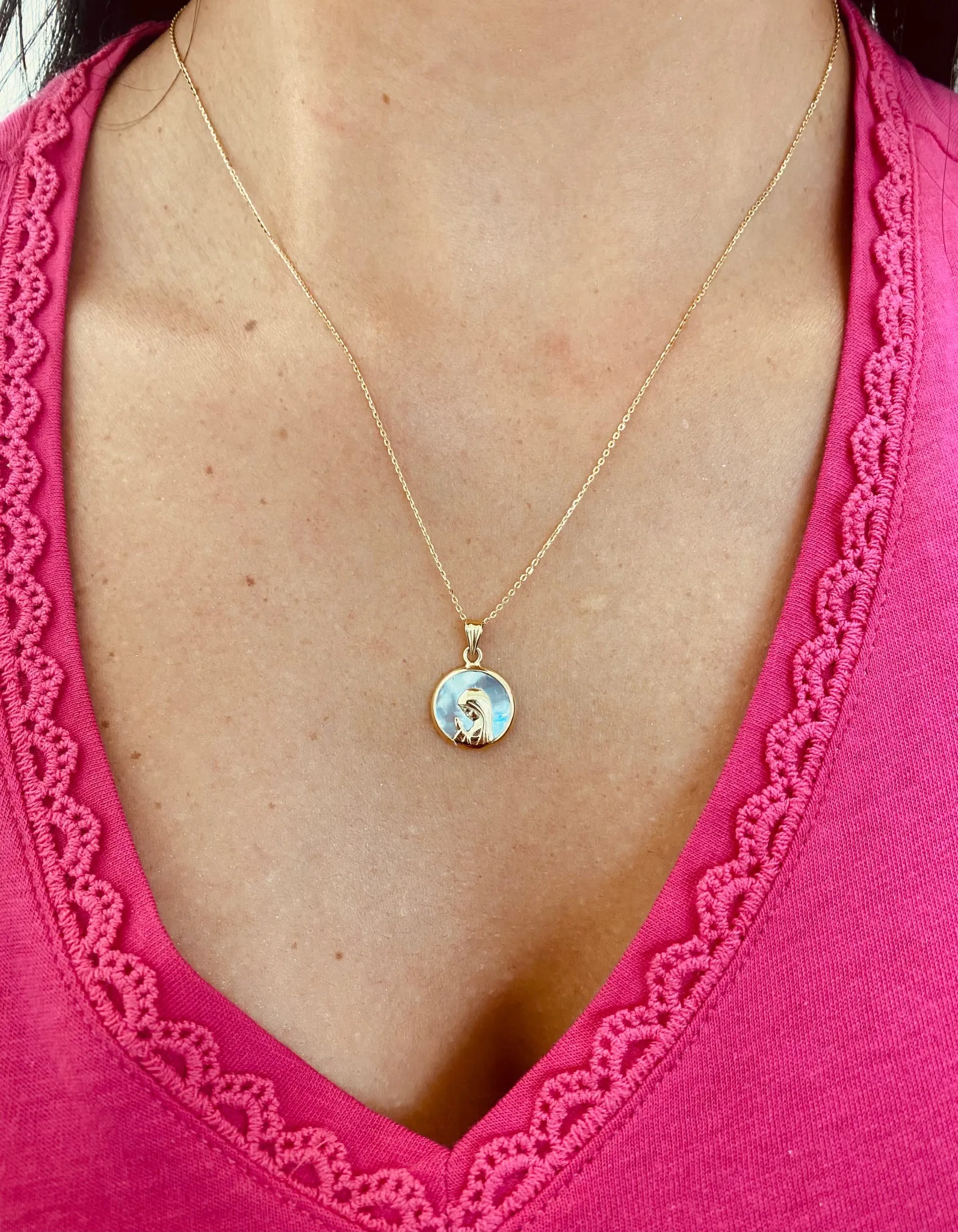 Praying Virgen Mary Medal