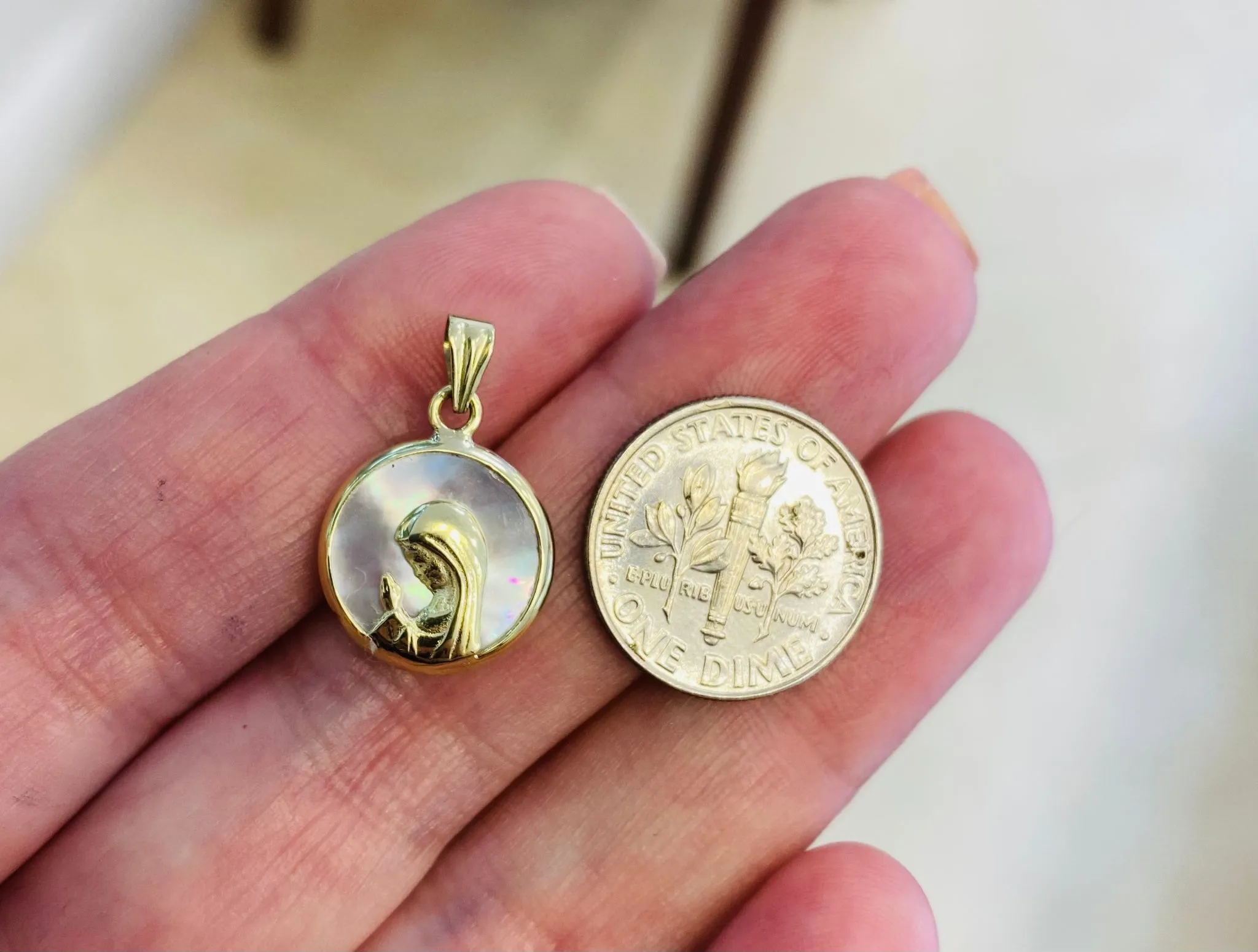 Praying Virgen Mary Medal