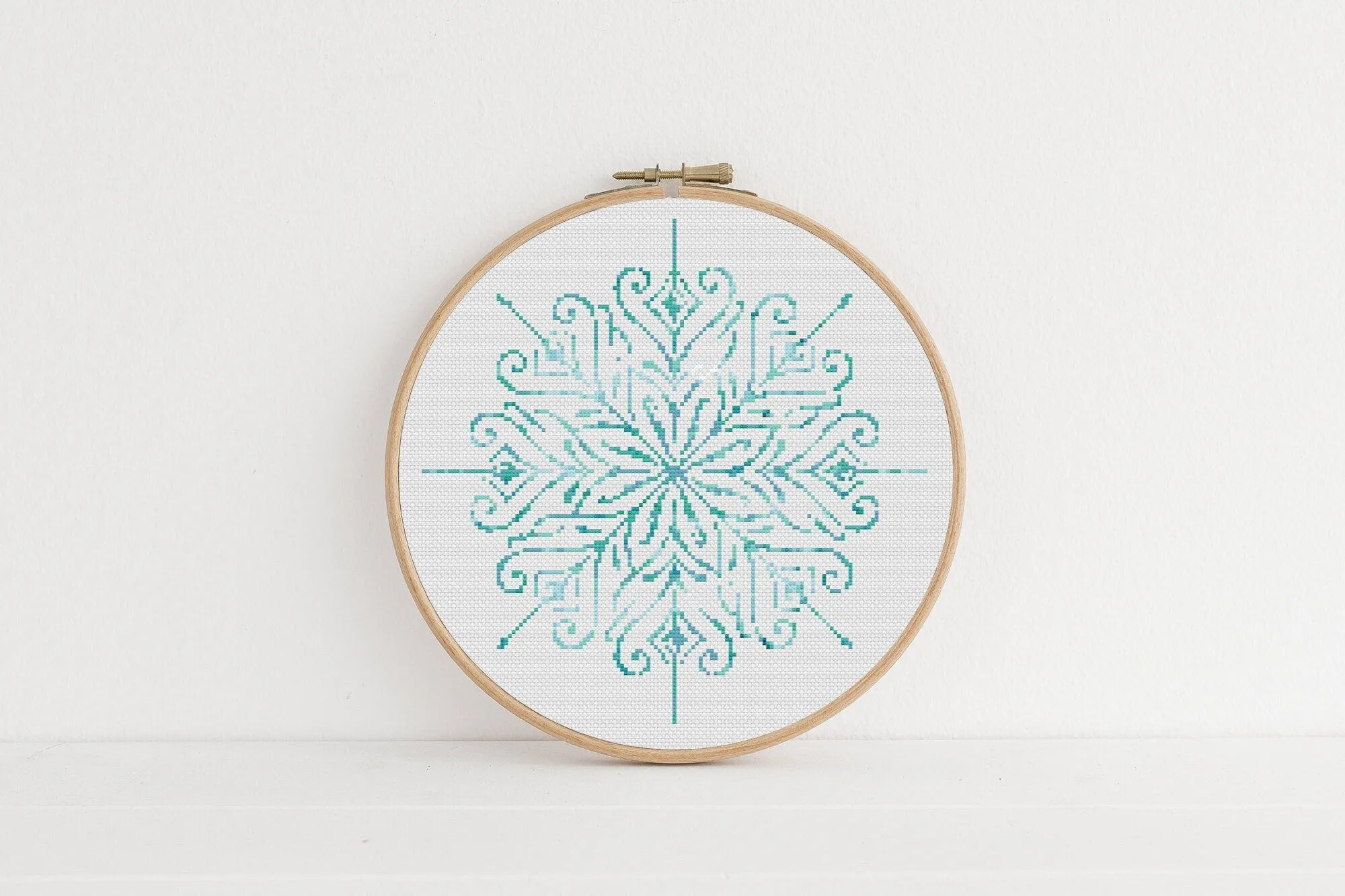 Snowflake Cross Stitch Pattern #977
