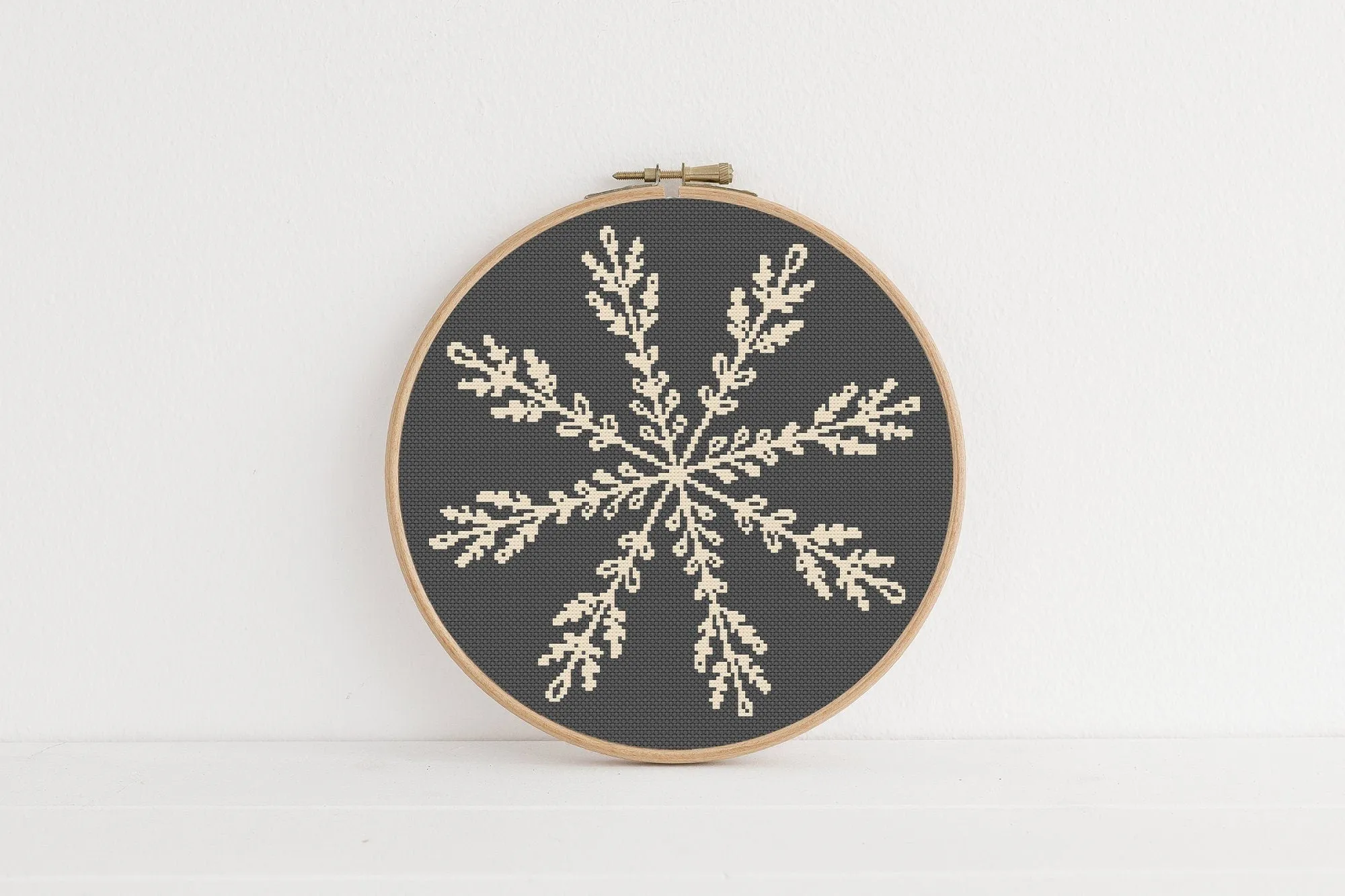 Snowflake Cross Stitch Pattern #994