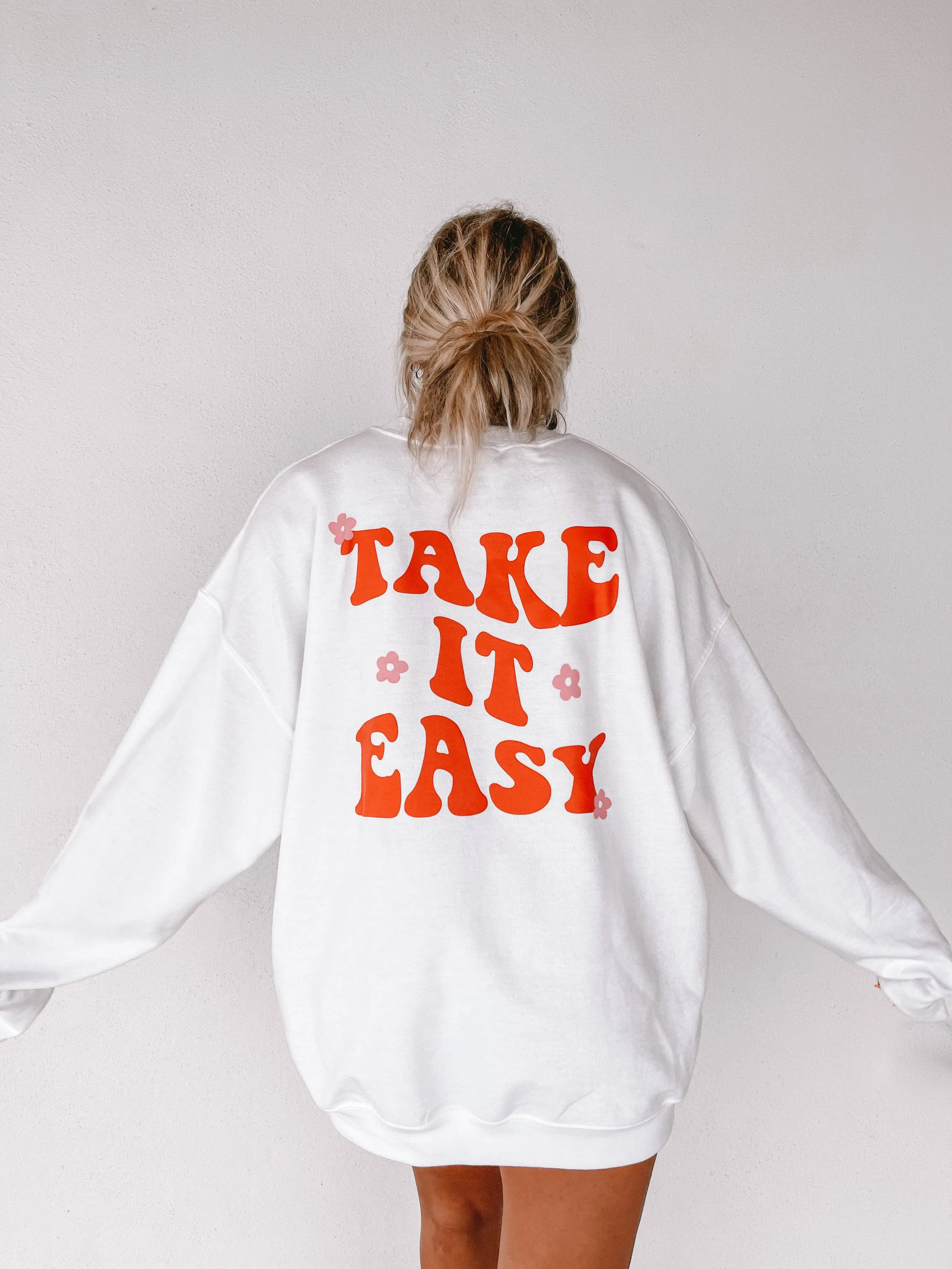 TAKE IT EASY CREWNECK