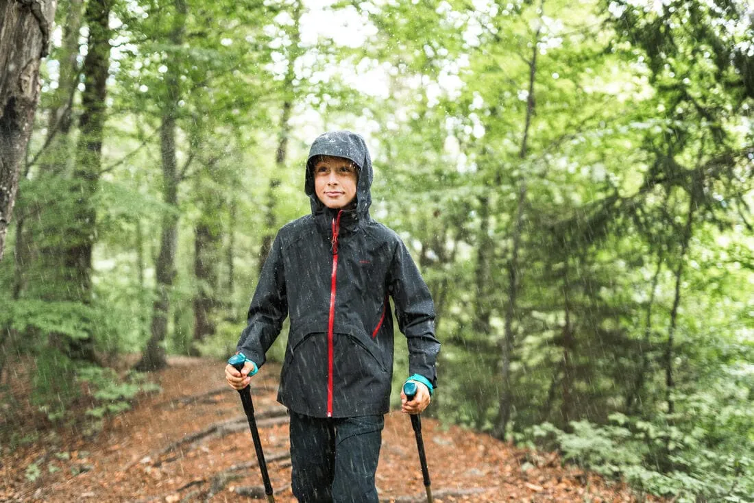 Veste imperméable de randonnée enfant 7-15 ans, MH900 noire